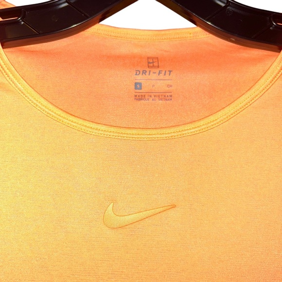 Nike women  Dry Tennis Top Orange Pulse/White workout exercise shirt small S - Picture 4 of 4